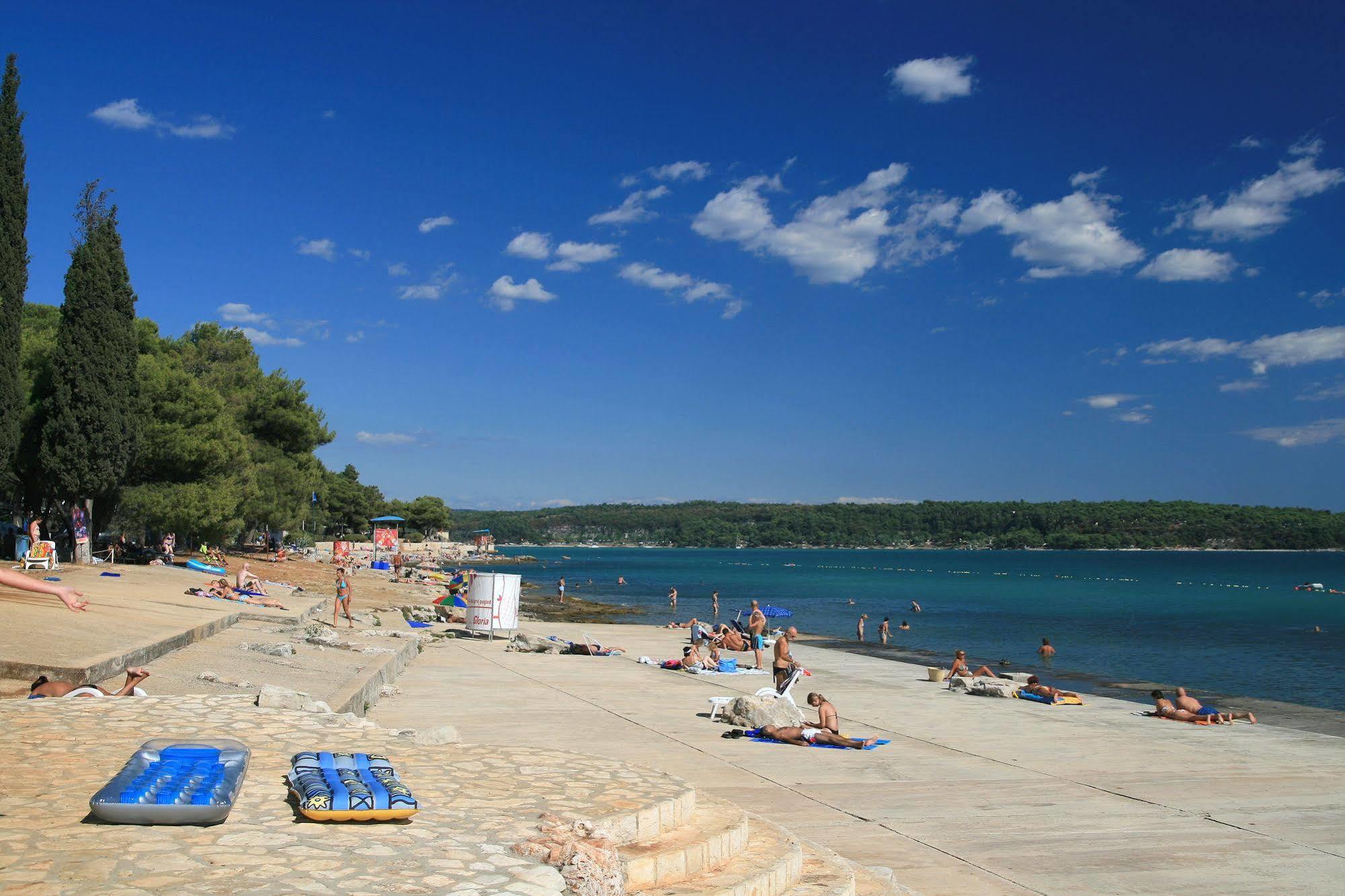 Aminess Sirena - Holiday Homes Classic Novigrad  Екстер'єр фото