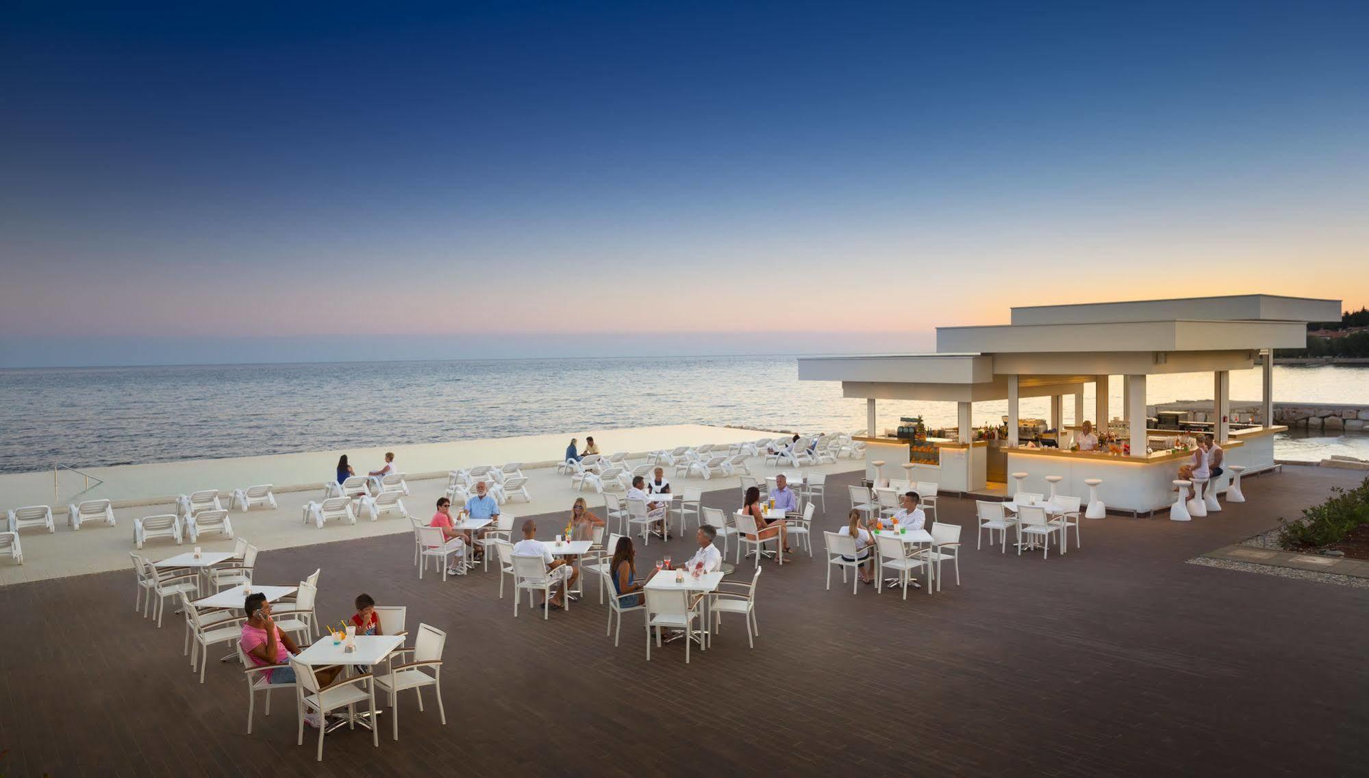 Aminess Sirena - Holiday Homes Classic Novigrad  Екстер'єр фото